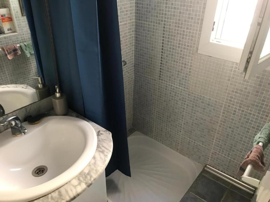 Casita La Paloma Bonita Del Pescador Hasta 5 Personas En El Casco Antiguo La Medina Centro Almeria Bajo Alcazaba Terraza Buena Vista Parking Privado Y Sabanas En Opcion Εξωτερικό φωτογραφία